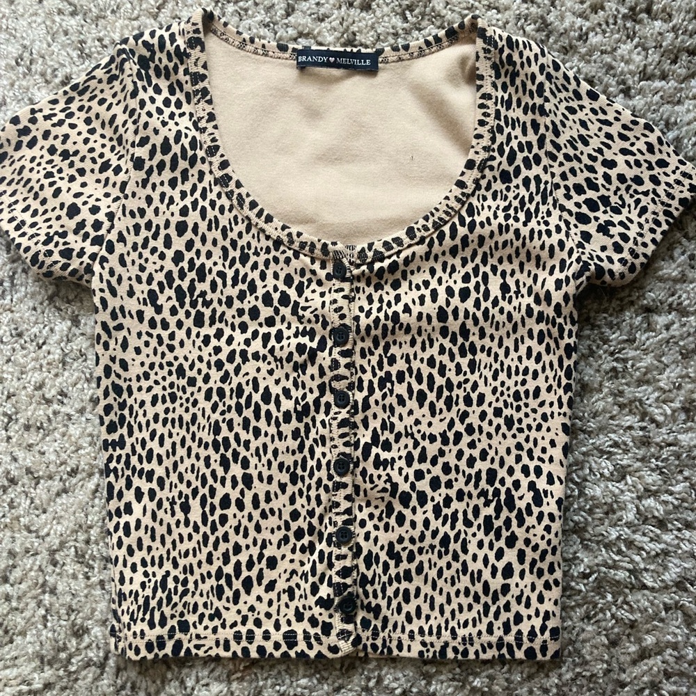 Brandy Melville Cropped Leopard Print Button Tee